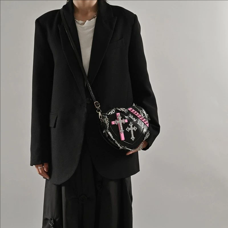 حقيبة كتف كروس على شكل قلب قوطي للفتيات على طراز فاسق حقيبة يد سيدة حارة Y2K حقائب إغلاق بسحاب..