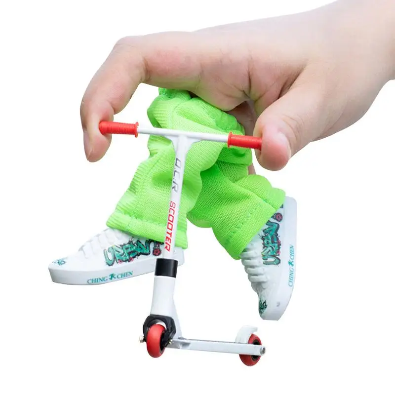 

Skateboards For Fingers Mini Finger Toys Set For Kids Toddler Adults Finger Scooter Toy Mini Scooter Finger Board Accessories