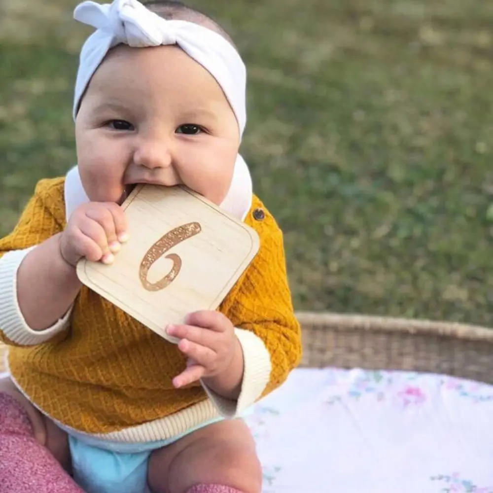 Calendar Baby Milestone Photo Props Wooden Handmade Newborn Growth Commemorative Card 1-12 Month Square