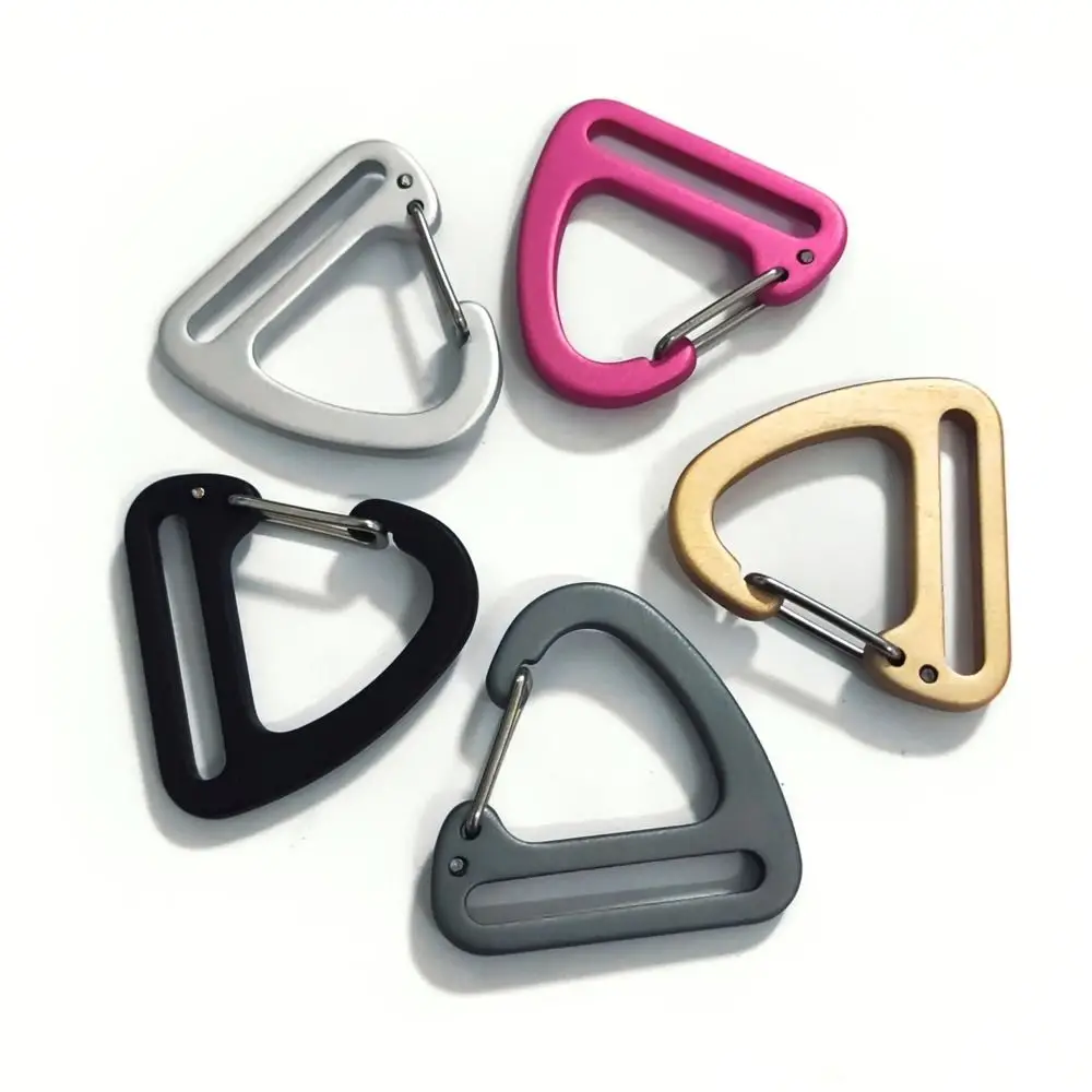 

High Quality 5 Colors Triangle Carabiner Aluminium Alloy 31*32mm Keychain Belt Buckles Backpack Accessories Outdoor Tool