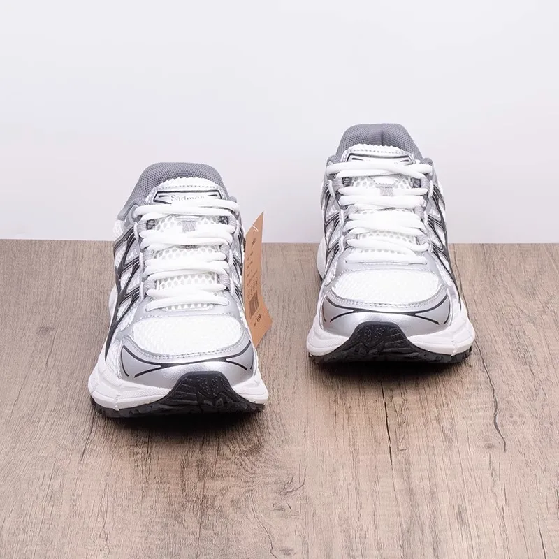 Summer casual sports shoes breathable ultra-light men's shoes soft sole non-slip shock-absorbing student running shoes