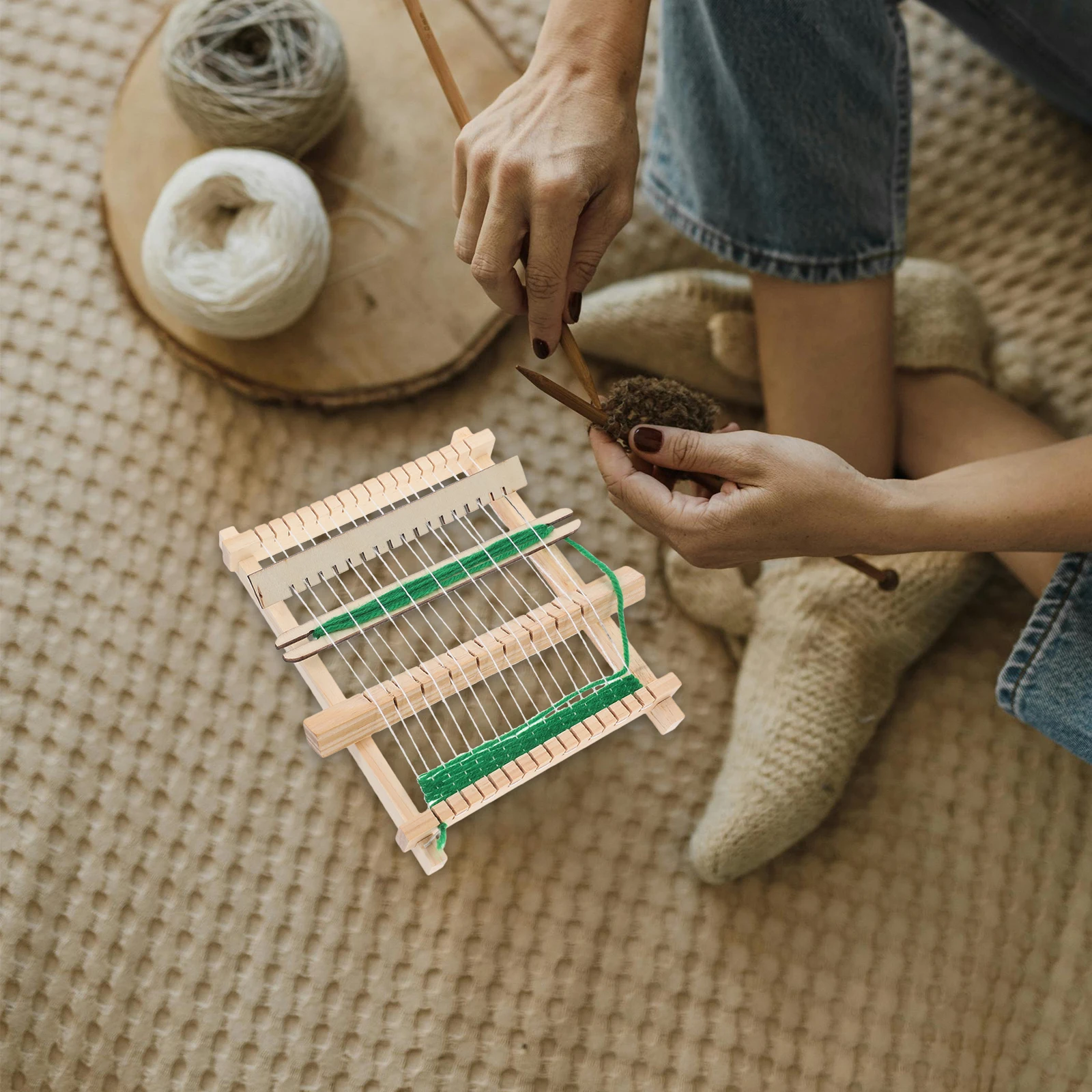 

1Set Knitting Loom for Adults Small Weaving Machine Tool Easy to Use Portable DIY Handmade Fabric Creator Ideal for Home Craft