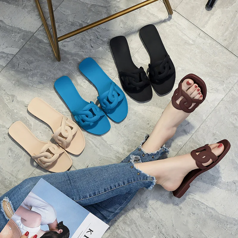 Hollow Out Design Women's Slippers Solid Color Flat Beach Slippers Summer Fashion Sandals Open Toe Design Women's Jelly Shoes