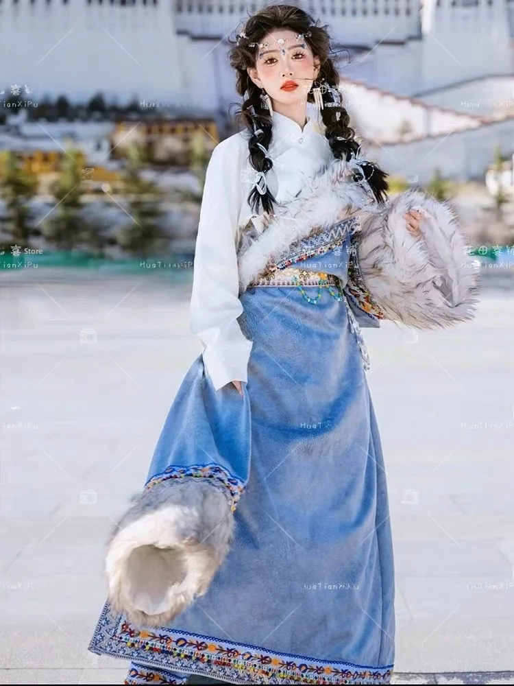 

Tibetan Ethnic Women's Robe Fashionable Travel Photography Costume Traditional Tibetan Clothing Spring 2024 New Style