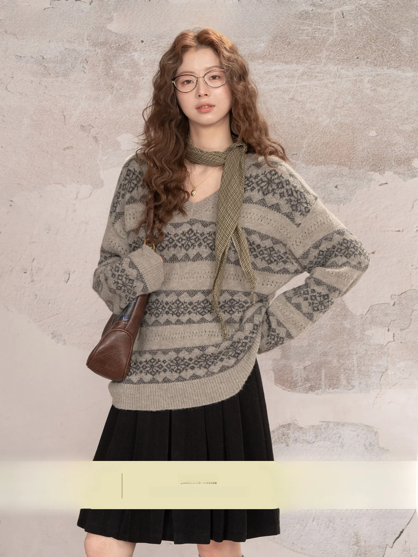 

Женский модный зимний свитер Loveheynew серого цвета с V-образным вырезом, узором Fair Isle, свободного кроя, с длинными рукавами, вязаный пуловер с круглым вырезом горловины