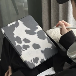 Case for iPad Pro 11 10.2 8 9th Air3 pro10.5 iPad Air 5th 4th Generation 10.9 10th Simple Cow Print with Pencil Slot Stand Case