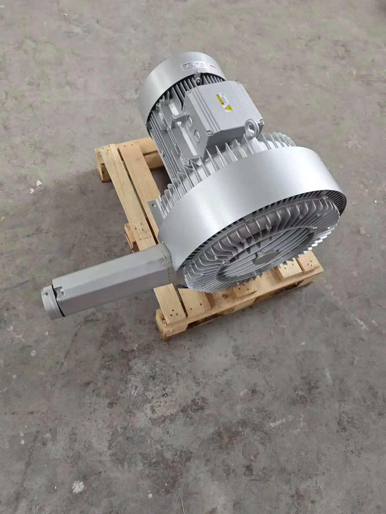 Free shipping 2RB820-7AH27 7.5KW -8.6KW CNC router vacuum pump/water treatment high pressure blower/cleaning machine pump