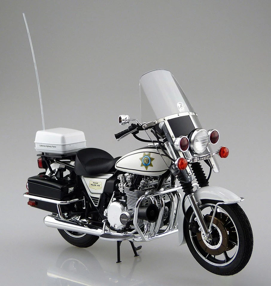 Aoshima 06480 Static Assembled Car Model 1/12 Scale For Kawasaki KZ1000C 1981 Police 1000 Motorcycle Model Kit