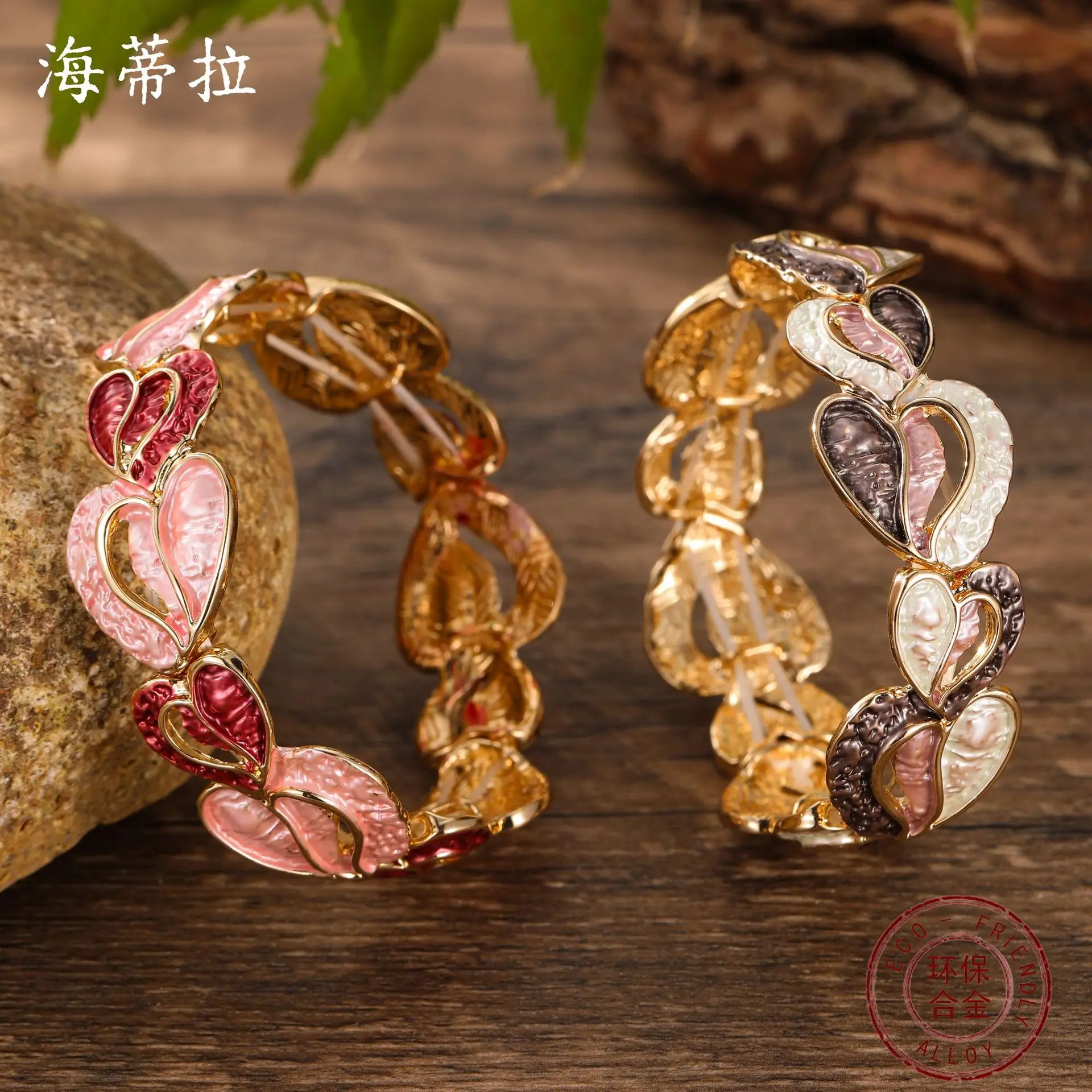 DIY accessories enamel color hollow love elastic bracelet women's simple high-end heart-shaped Valentine's Day bracelet