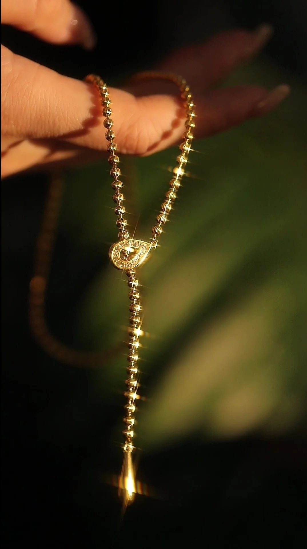 

LESHORE новое золотое ожерелье с каплями воды для женщин, нишевый дизайн, элитный модный элегантный универсальный подарок, ювелирные изделия