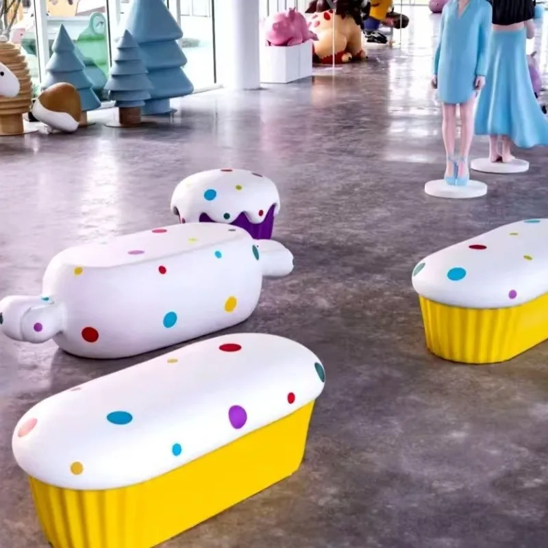 

Shopping mall fiberglass simulation ice cream table and chair sculpture commercial street Meichen leisure seat public rest area