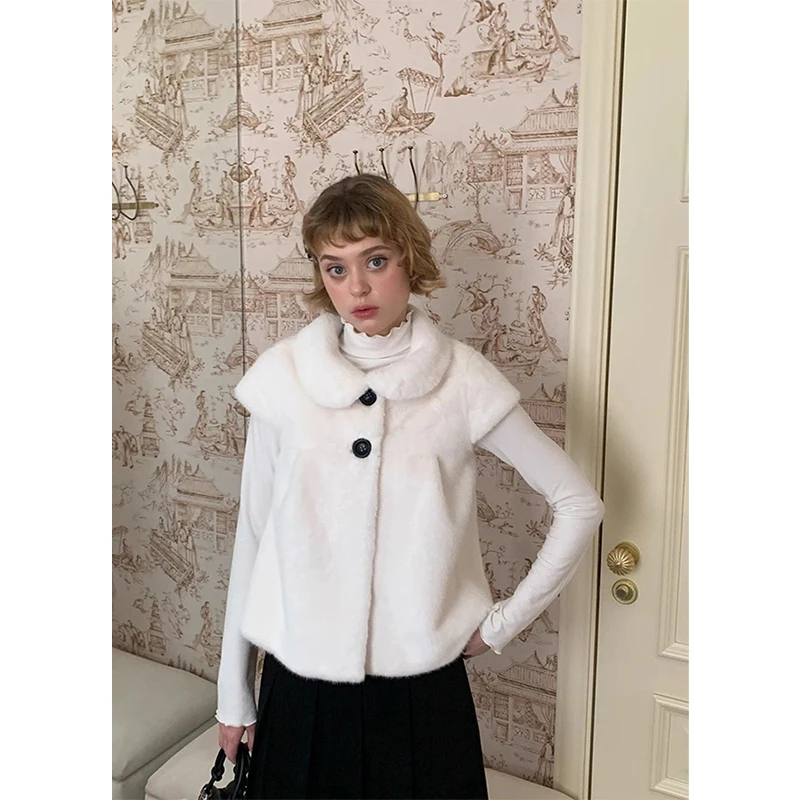 

White Faux Fur Vest Women Elegant Cropped Fluffy Jacket Korean Furry Coat Waistcoat Winter Fashion Streetwear Design Outerwears