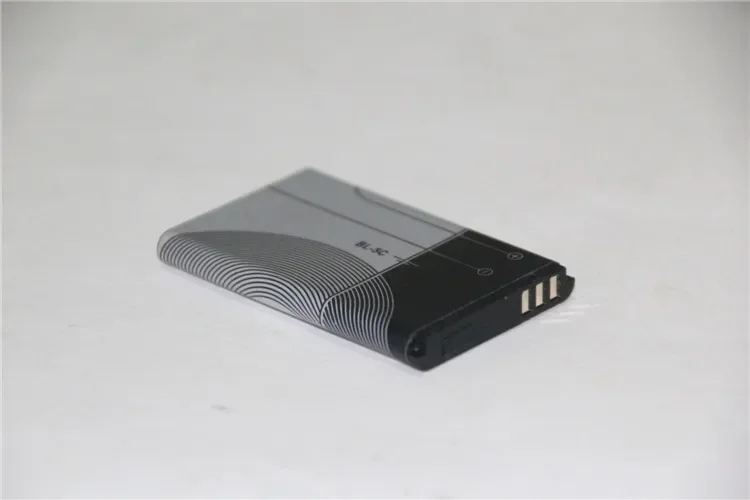 BL-5C بطارية ليثيوم الهاتف المحمول SAST بطاقة بلوتوث مكبر صوت صغير لوحات راديو ذات سعة كبيرة عرض خاص قابلة للشحن L