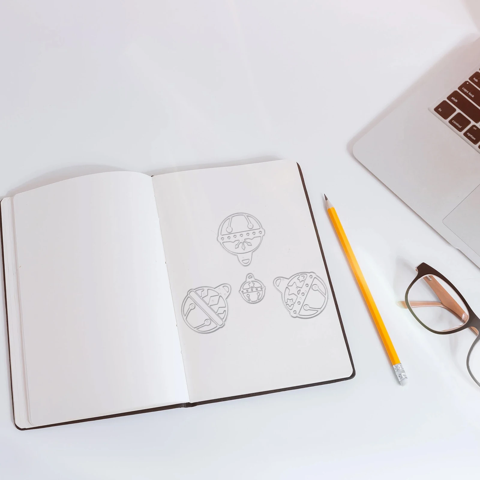 

Metal Christmas Cutting Die Stencil for Handmade Greeting Cards Scrapbook Embossing Album Craft Projects Fine Detail Paper Art