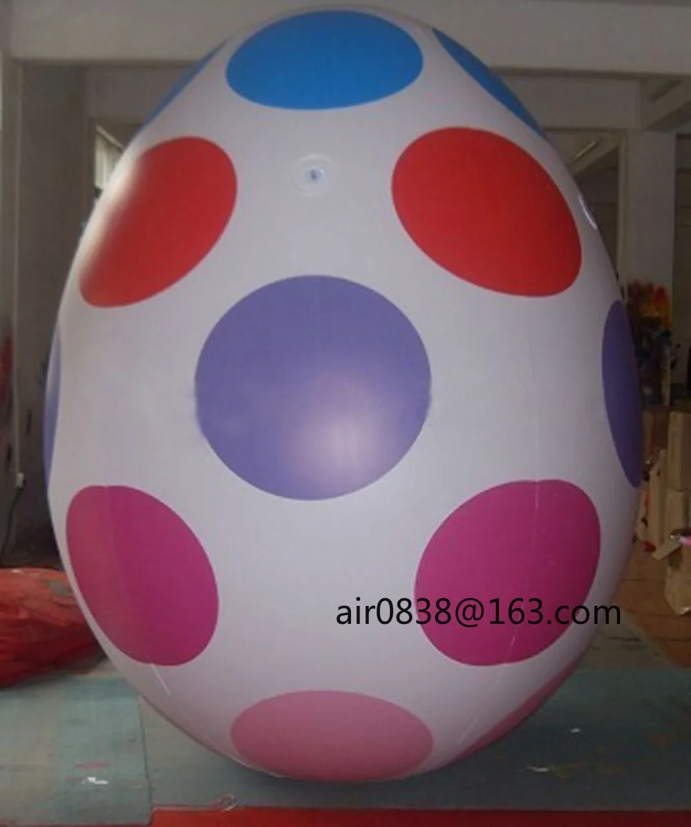 Dostosowany gigantyczny nadmuchiwany balon z jajkiem wielkanocnym z dmuchawą do dekoracji świątecznych na Wielkanoc
