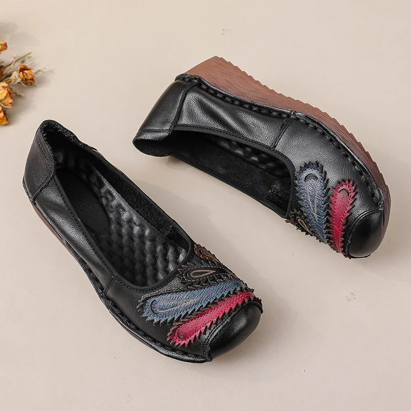 Neue Vintage-Pumps mit plissierter Schleife, Damen-Keilabsatzschuhe, flache Schuhe aus echtem Leder, handgefertigte Slip-On-Loafer für Damen, Retro-Hochzeitsschuhe in Rot. – Detail 29