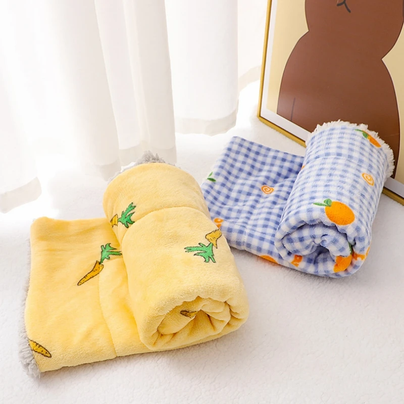 Facecloth หนาผ้าห่มสัตว์เลี้ยงแมวผ้าอ้อมลูกสุนัข Sleeping ที่นอนฤดูหนาวน่ารักแมวอุ่นแผ่นหนาผ้าห่ม