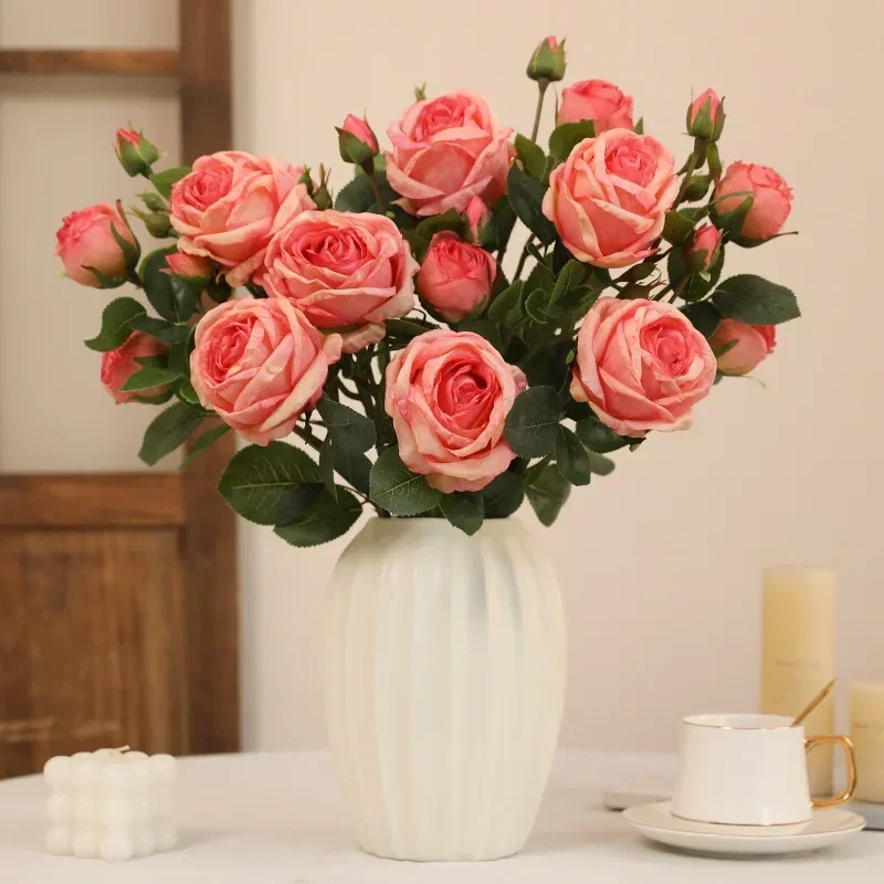 

Simulation Flowers Silk 3 Heads Roasted Edge Roses Branches High Quality Fake Flower Wedding Decoration Artificial Spring Rose