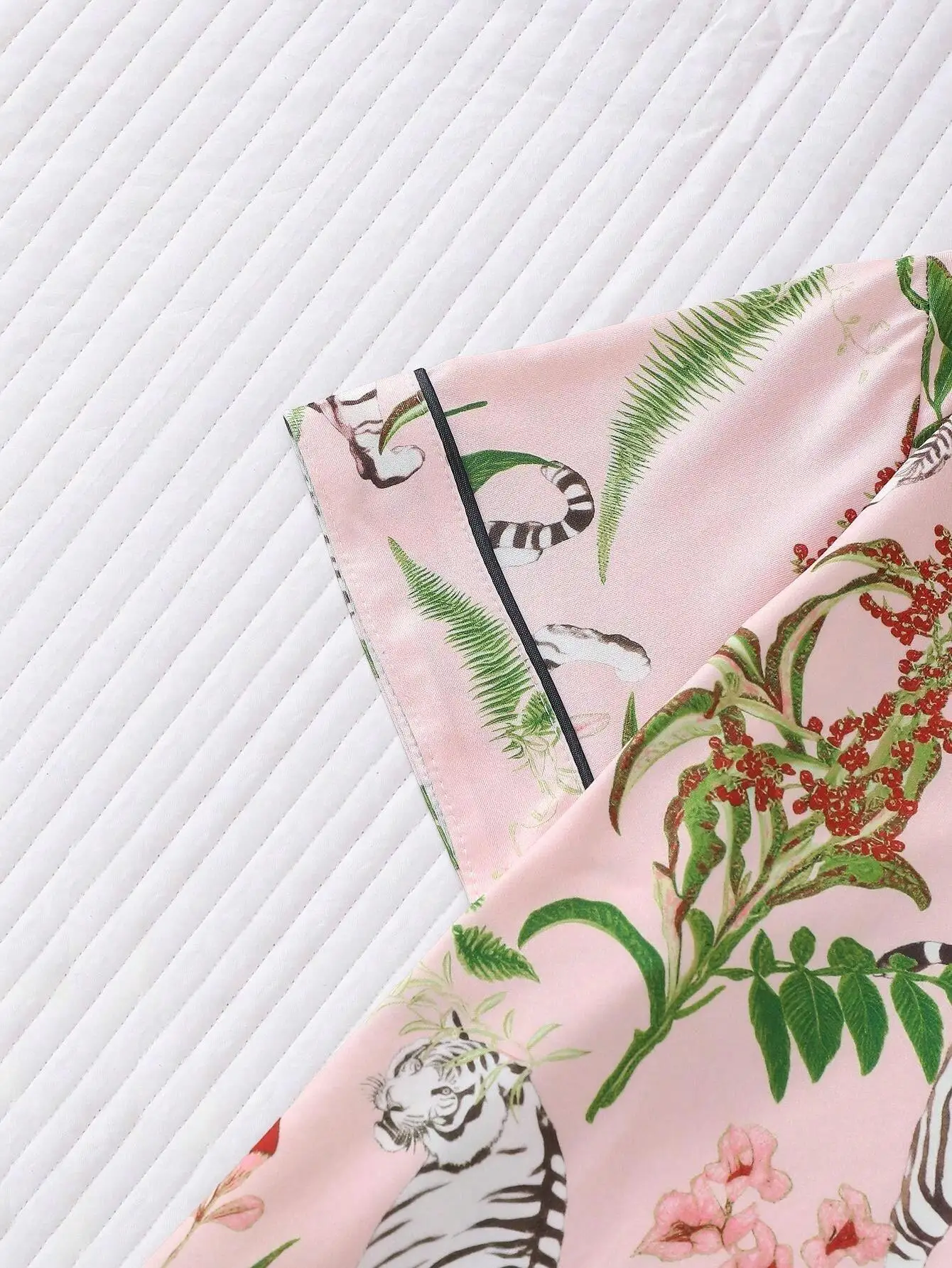 Conjunto de pijama floral con estampado de tigre para mujer, camisa de manga corta con botones y pantalones cortos sueltos