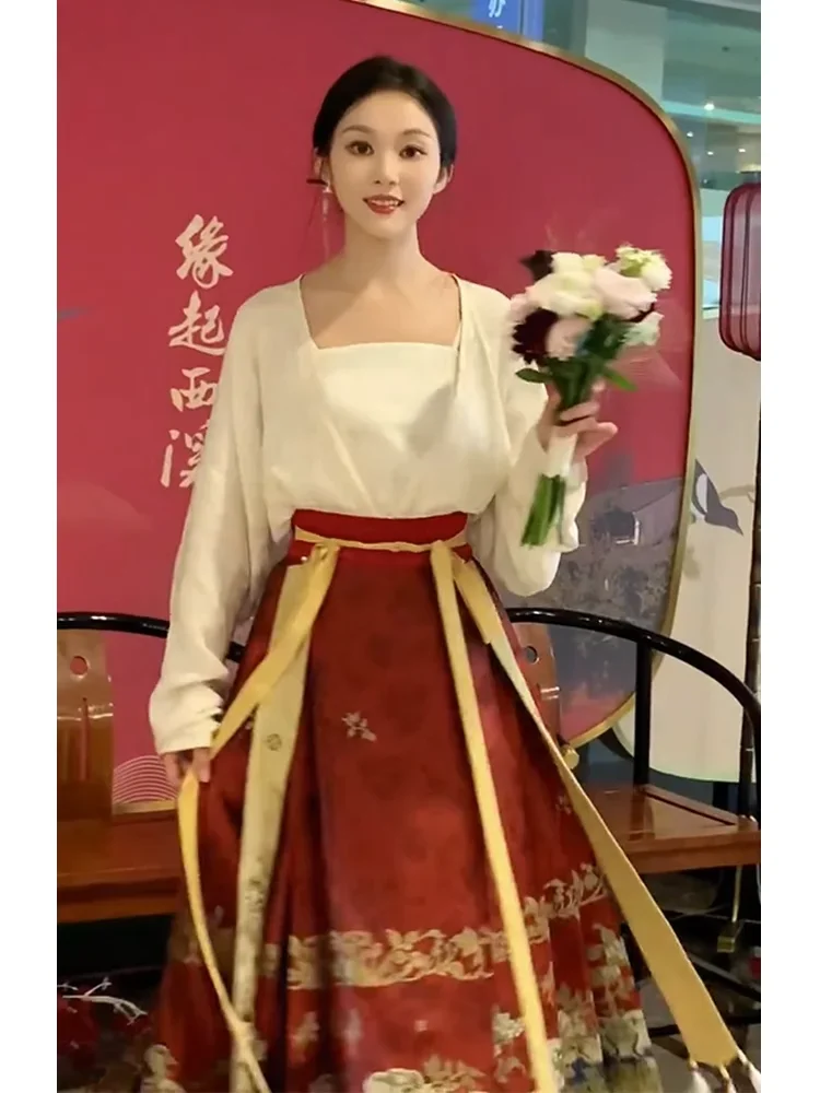 

Hanfu women's 2024 early spring wedding and toasting attire, ancient costume, Chinese style, improved red horse face