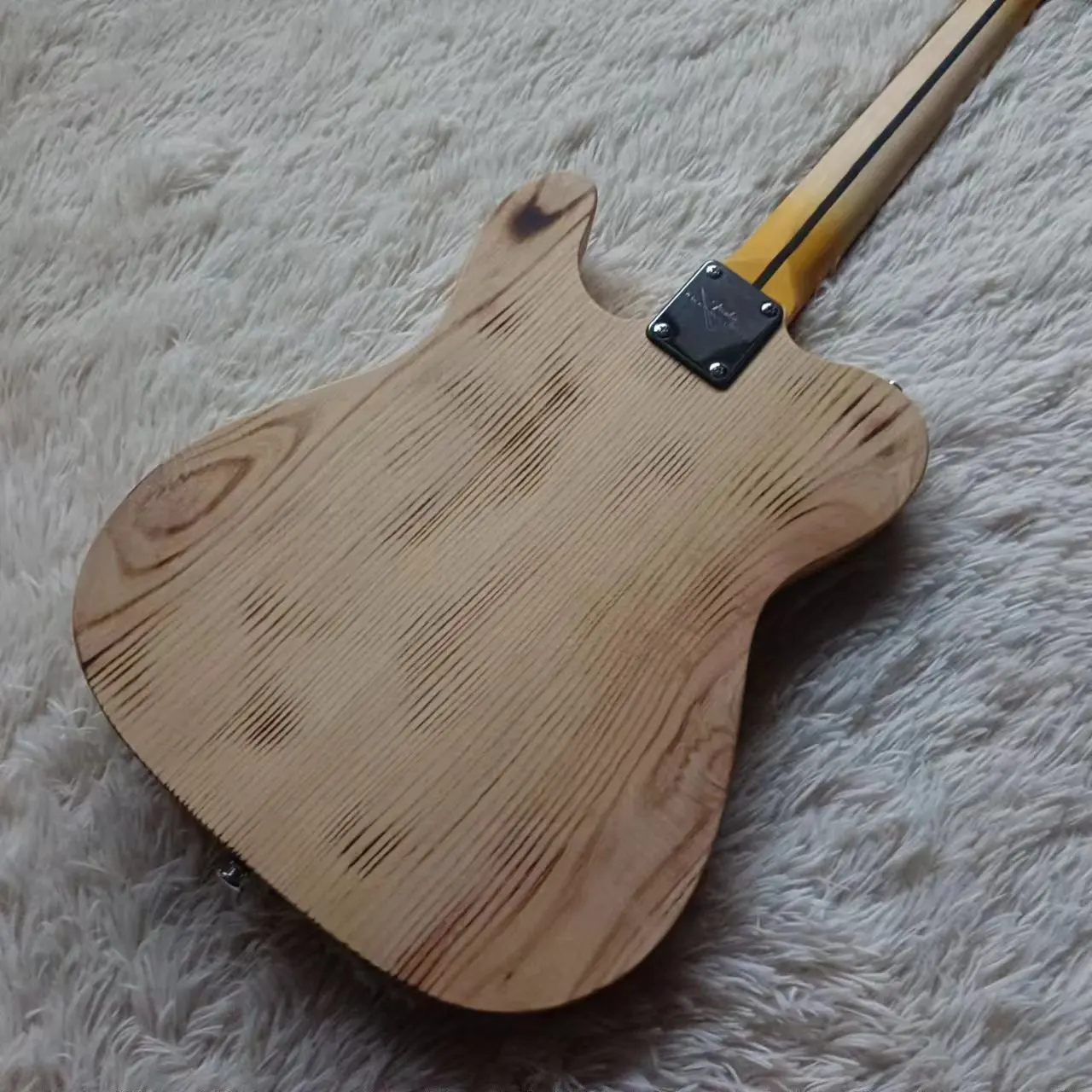 6-string Chinese factory produces natural wood colored guitar Musical Instruments Entertainment