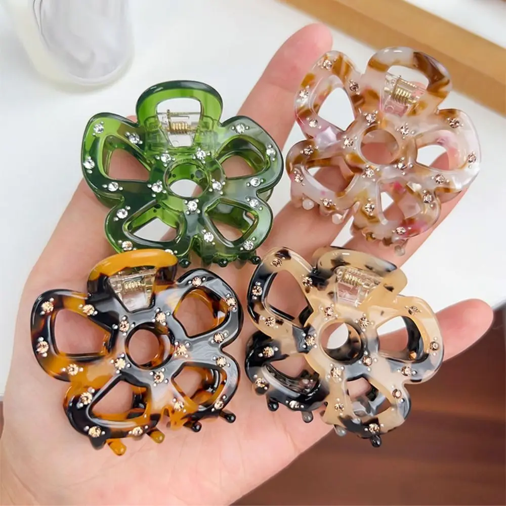 

Personalized Rhinestone Hollow Flower Hair Claws Hairpin Headwear Acetate Hair Clip Geometry Hair Grab Girls