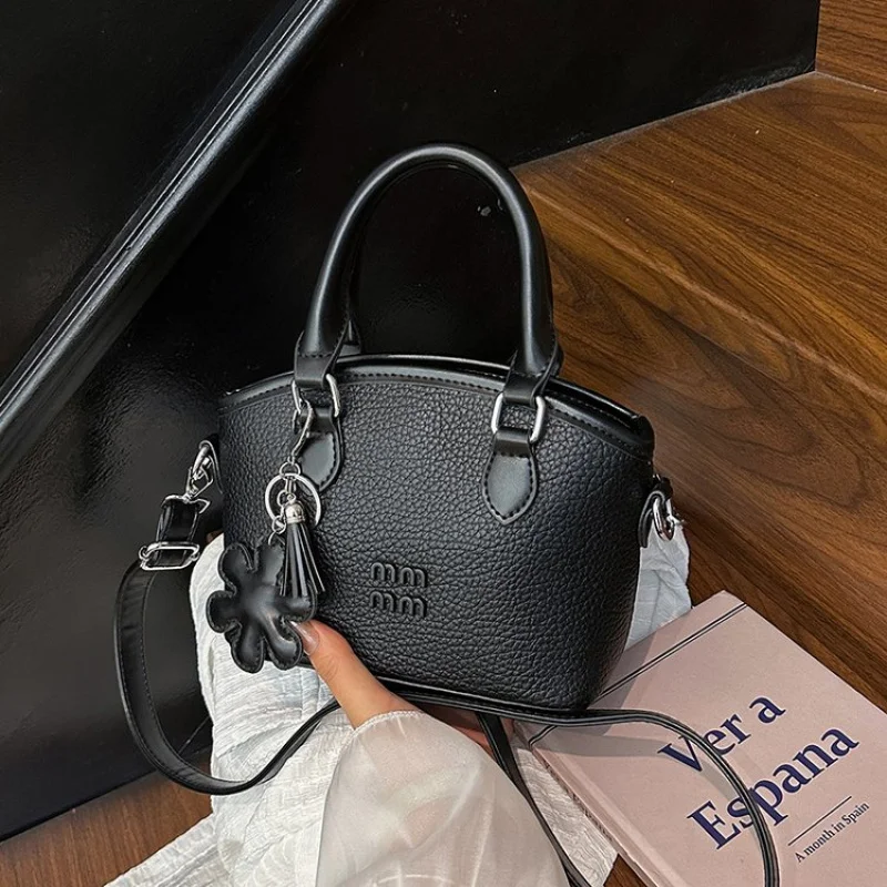 

Elegant Ladies Messenger Bag Crafted From Fine Leather Boasting Popular Elegant Style And Secure Snap Closure For Daily Use​