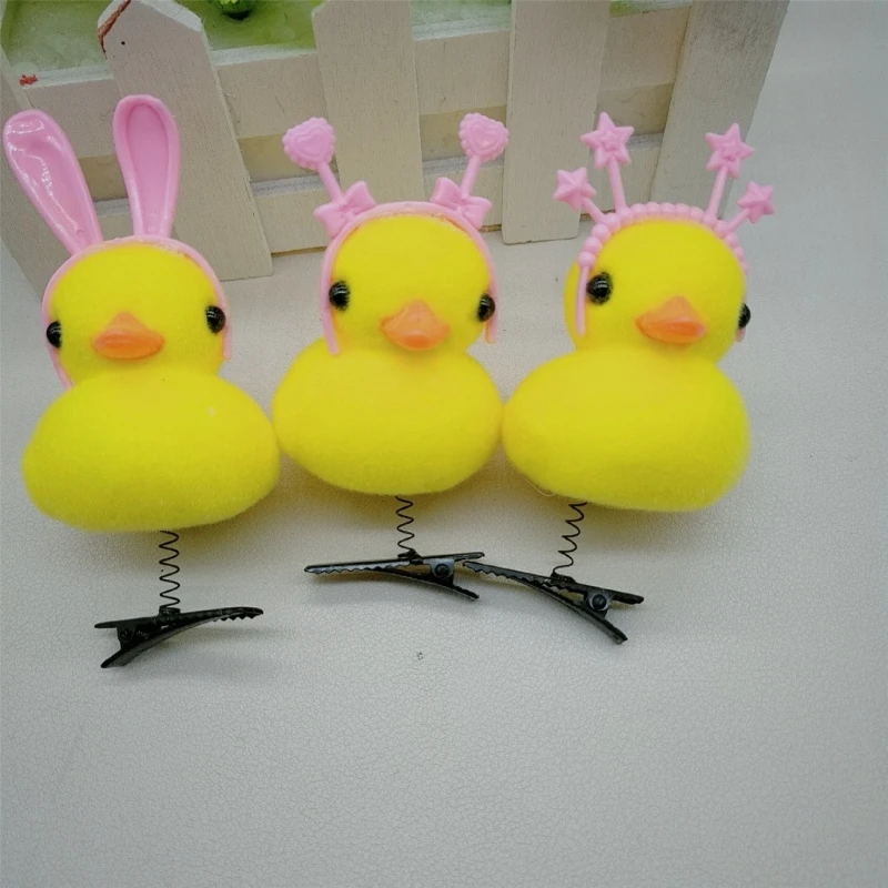 Cartoon Plush Duck Hair Clip for Women Girl Festival Lovely 3D Animal Hairpin Party Side Pin Spring Hair Barrettes