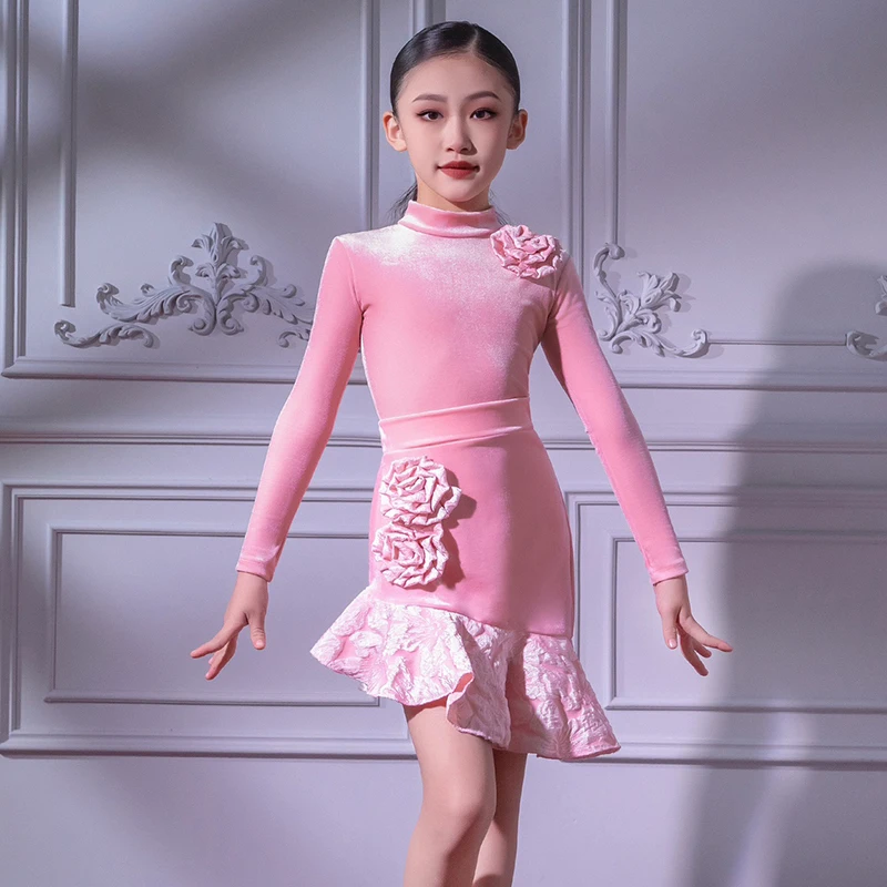 Latin dansjurk voor meisjes herfst/winter halfhoge kraag lange mouw nieuwe roze luxe danspraktijkjurk prestatiejurk