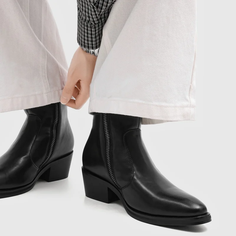 High Quality Autumn Winter Men Chelsea High-heeled Boots with Simple Elegant Side Zippers Suitable for Both Business Casual Wear