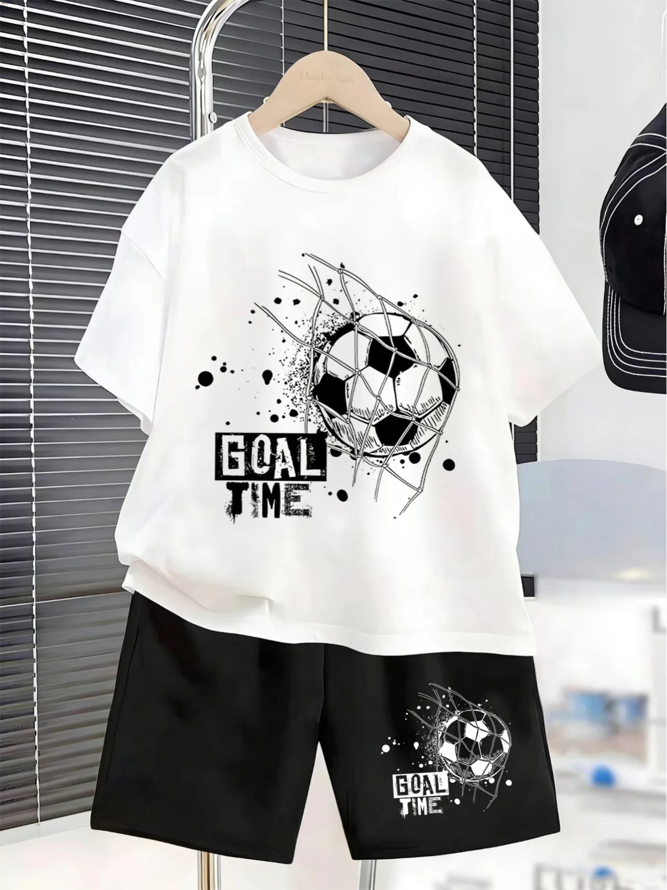 Boys Short Sleeve Suit Summer New GOAL TIME Football Break Graffiti Print Children T-shirt Shorts Two Sets