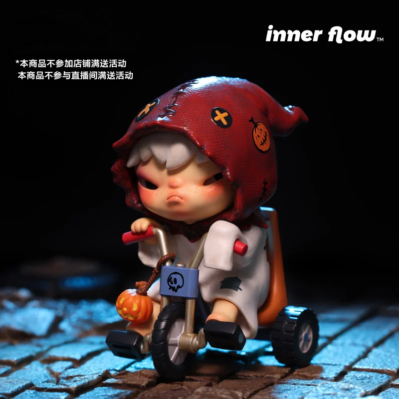 

Hirono Halloween Special 100% Original Genuine Collection Model Doll Toys Realshot Collection Desktop