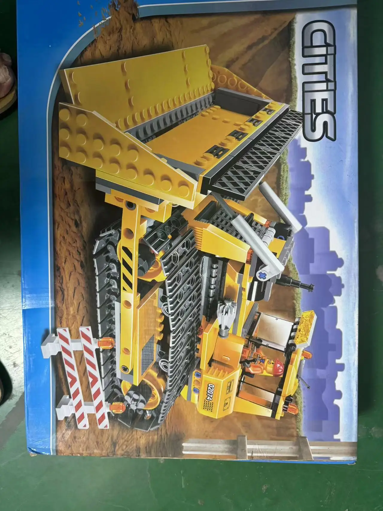 

In Stock 352 Pcs City Dozer 02074 Compatible with 7685 Bulldozer Building Blocks Bricks Kids Birthday gifts