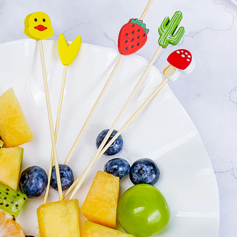 100 Stück Einweg-Bambusspieße, Weihnachtsfruchtgabeln, Süßigkeiten, Apfelstäbchen, kreative Cocktailspieße, Party-Dekoration, Bambusstäbchen – Detail 5
