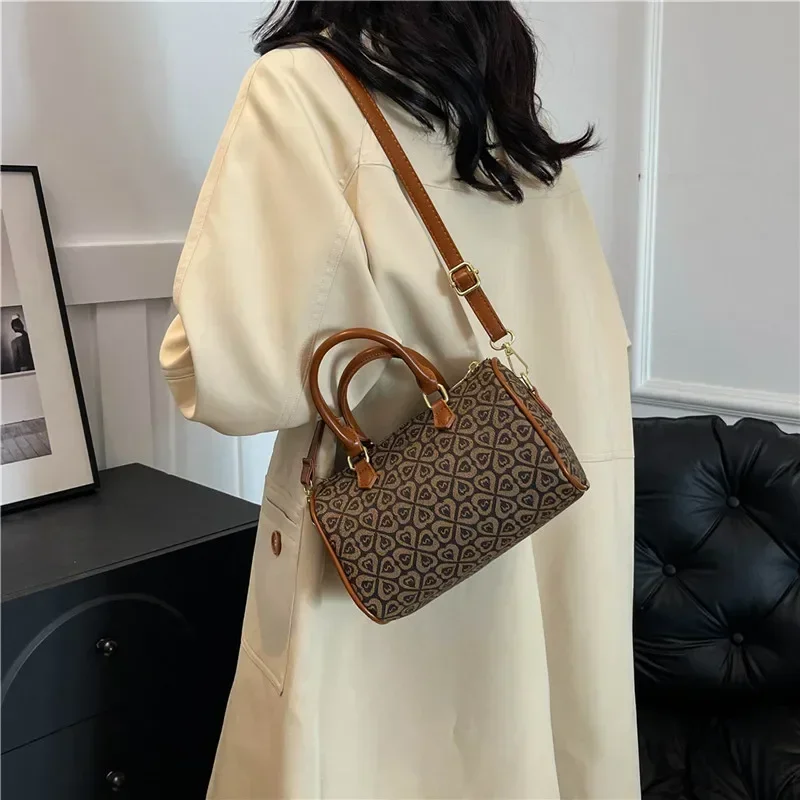 

2025 Vintage Bucket Bag Women's Trendy Handheld Purse Versatile Shoulder Tote for Daily Commute Shopping & Travel Essentials