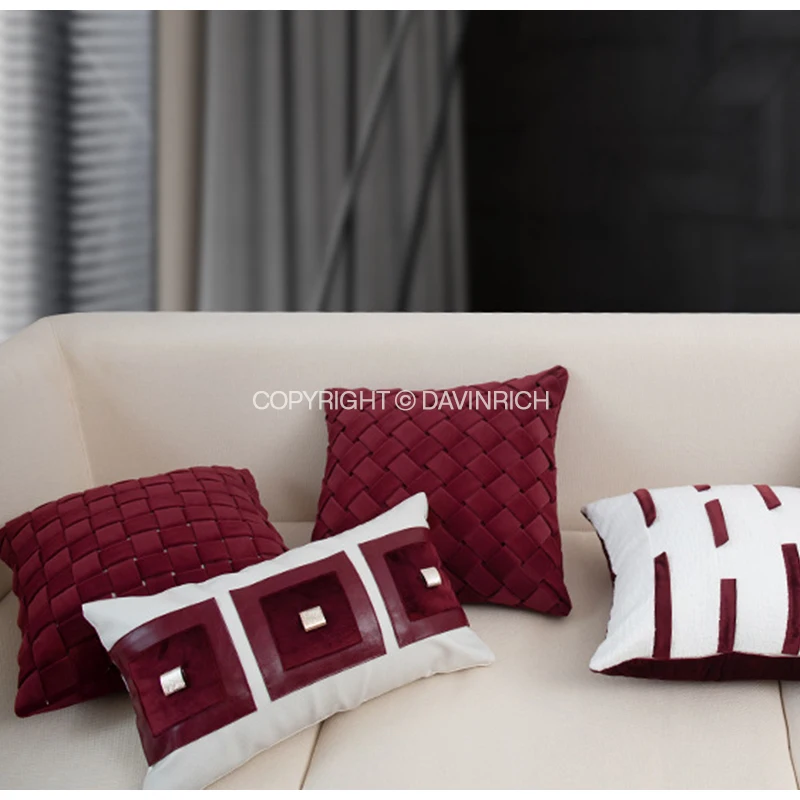 DAVINRICH Italian Retro Bold Burgundy Square Design Cushion Cover With Luxe Gold Metal Accents Luxury Lumbar Pillow Case 30x50cm
