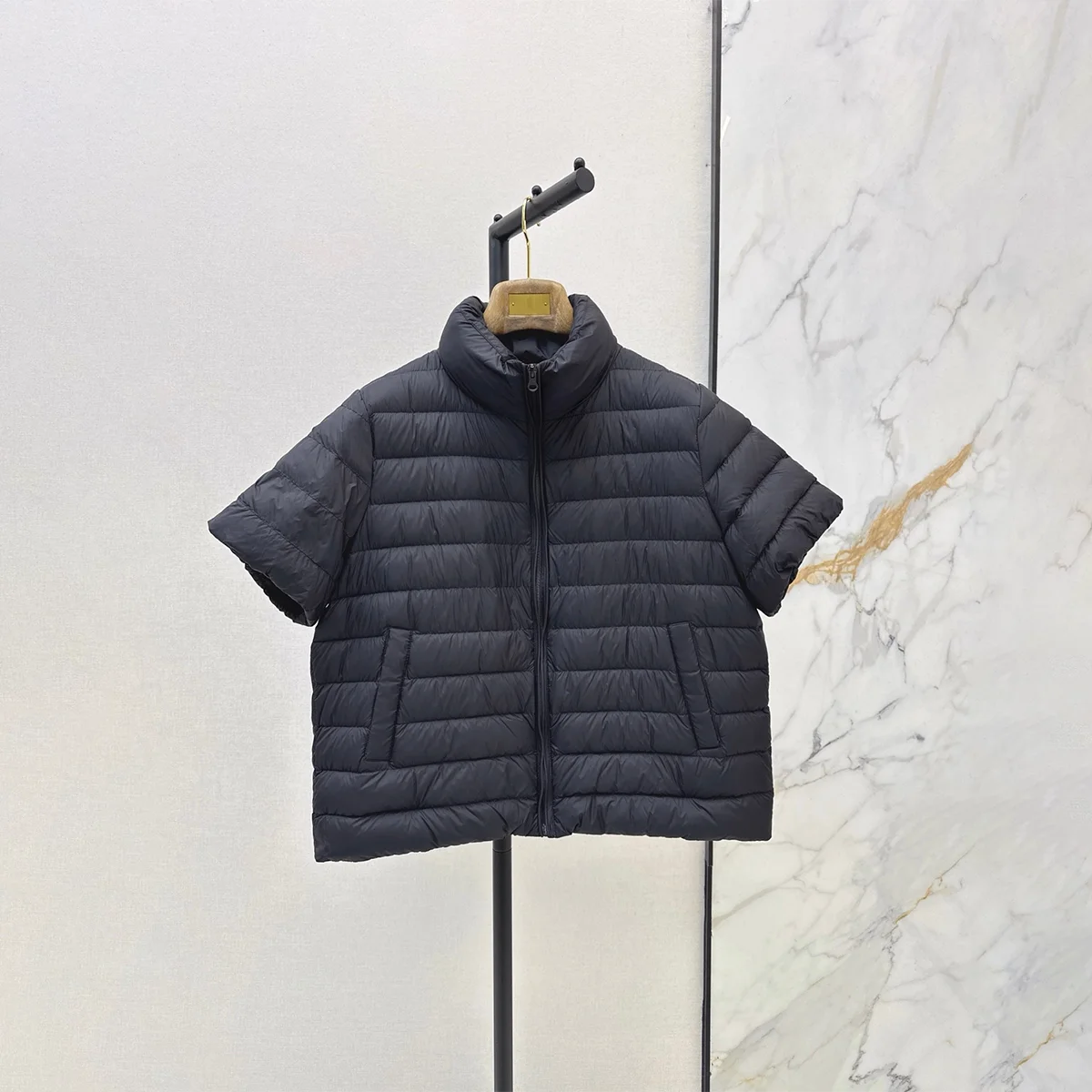 2026 high-quality women's stand up collar zipper style, both inside and outside, warm vest261016195