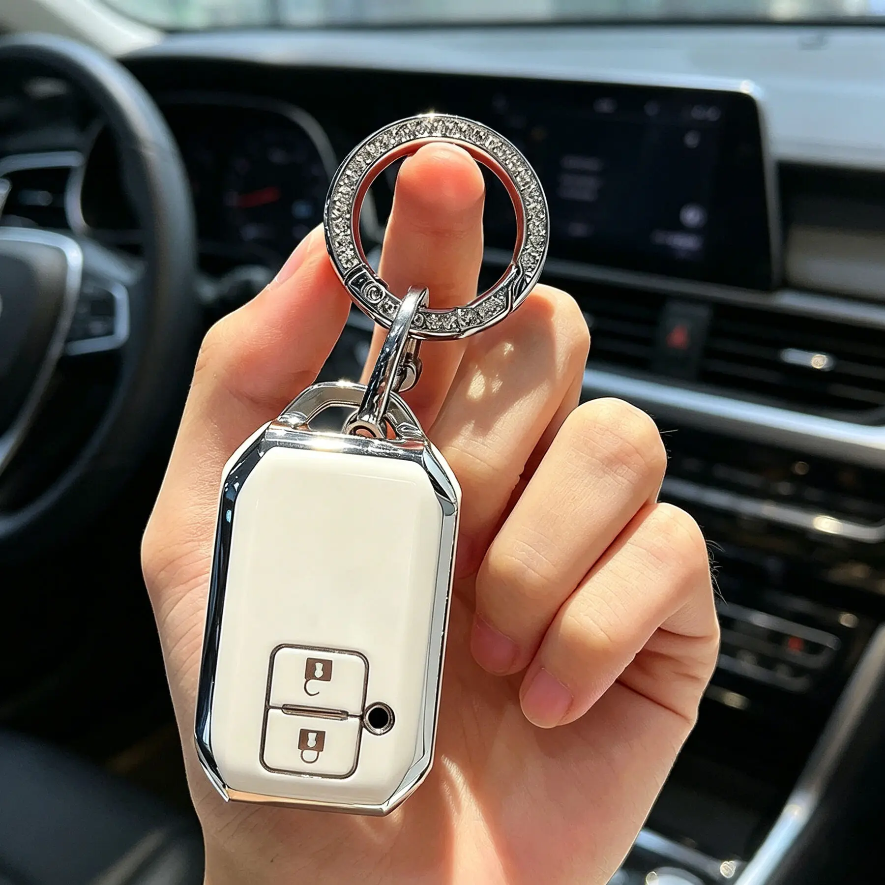 Soft TPU Key Caps Car Keychain Holder For Suzuki Swift Sport Ertiga Xl7 Accurate Ignis Jimny Baleno Key Case Cover Key Organizer