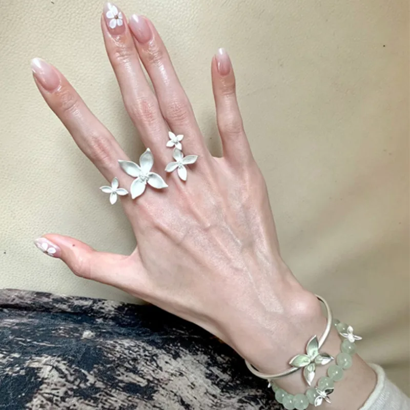2 Rings Silver White Floral Minimalist Chinese Modern Elegant Premium Lightweight Alloy Stackable Index Finger Jewelry Women