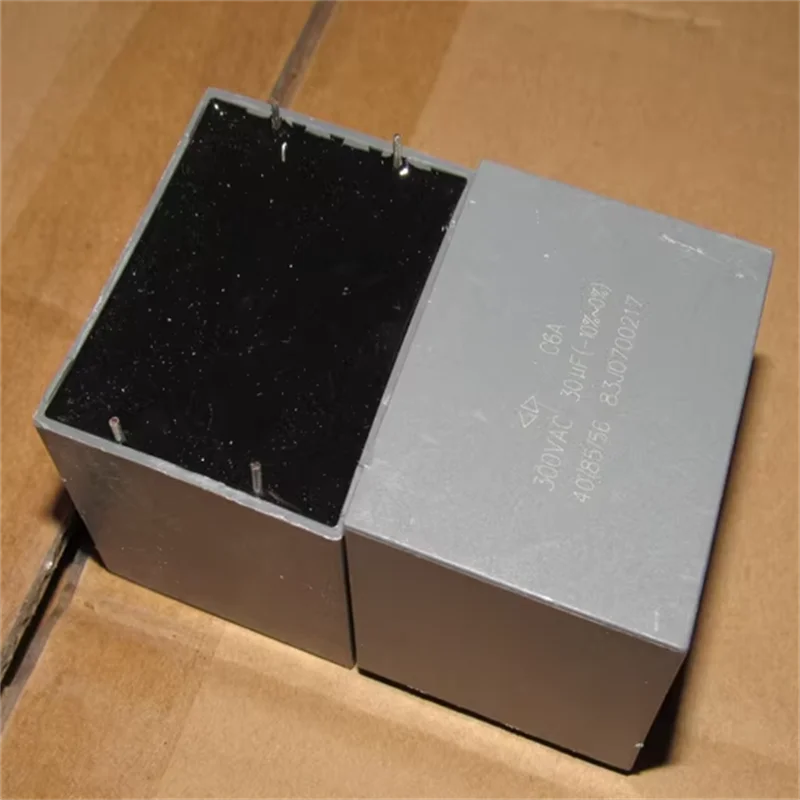 

1PCS 30UF 300VAC 300VAC306 C6A filter capacitor photovoltaic inverter safety capacitor