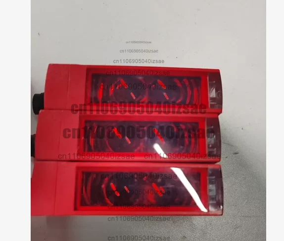 1PCS  Ls46c-m12 photoelectric switch 50127042 10-30v dc 30ma