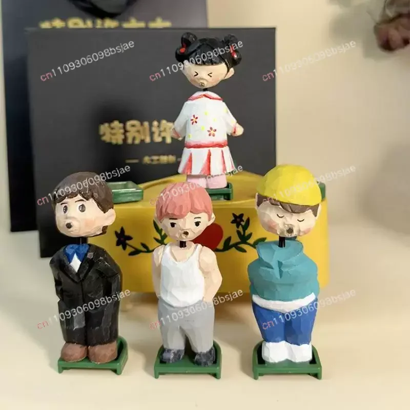 Scum Scum Music Box Pure Hand-carved Opposite Sex Attraction Abstract Kiss Ornament Gift for Girlfriend and Girlfriend