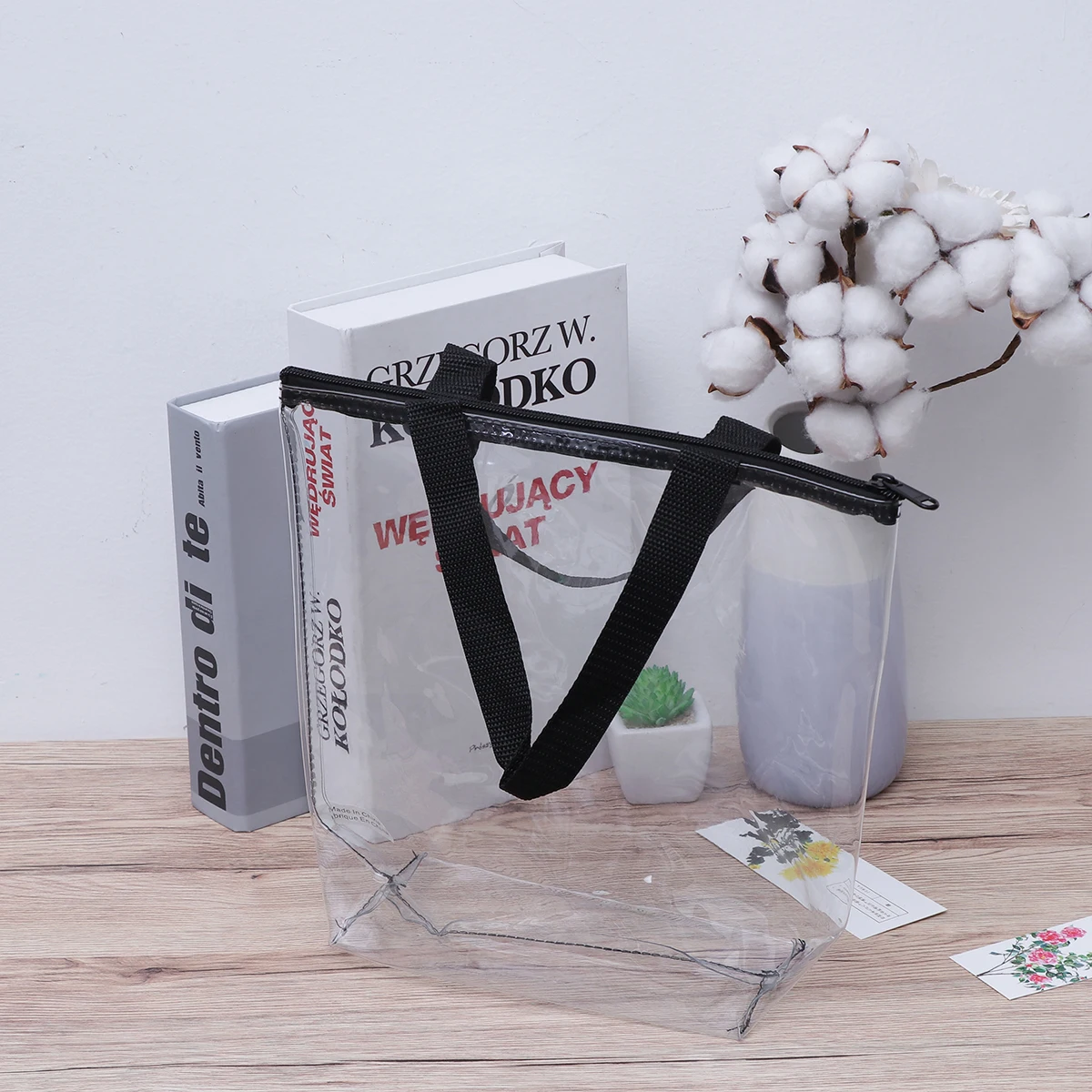 

Portable Toiletry Storage Organizer Transparent Travel Gift PVC Waterproof Cosmetics Pouch Makeup Container Kit