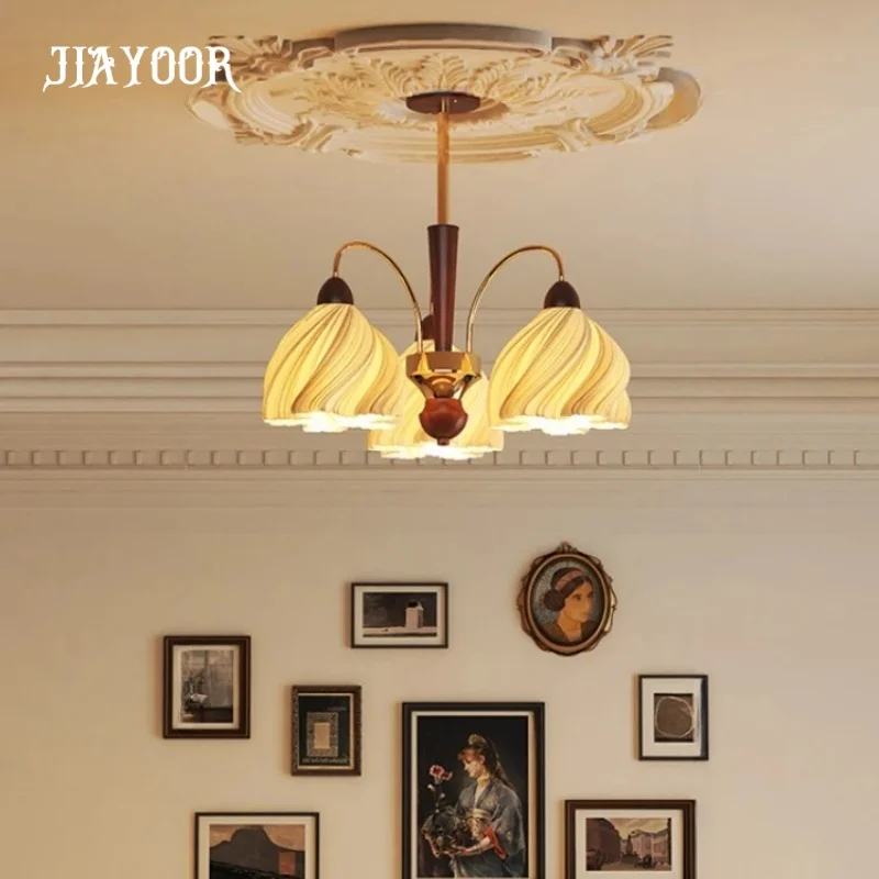 تنورة منتفخة فرنسية كلاسيكية من خشب الجوز الصلب كريمي قلادة ضوء غرفة المعيشة قاعة الضوء الرئيسي لحماية العين على الطراز العتيق الراقية #2