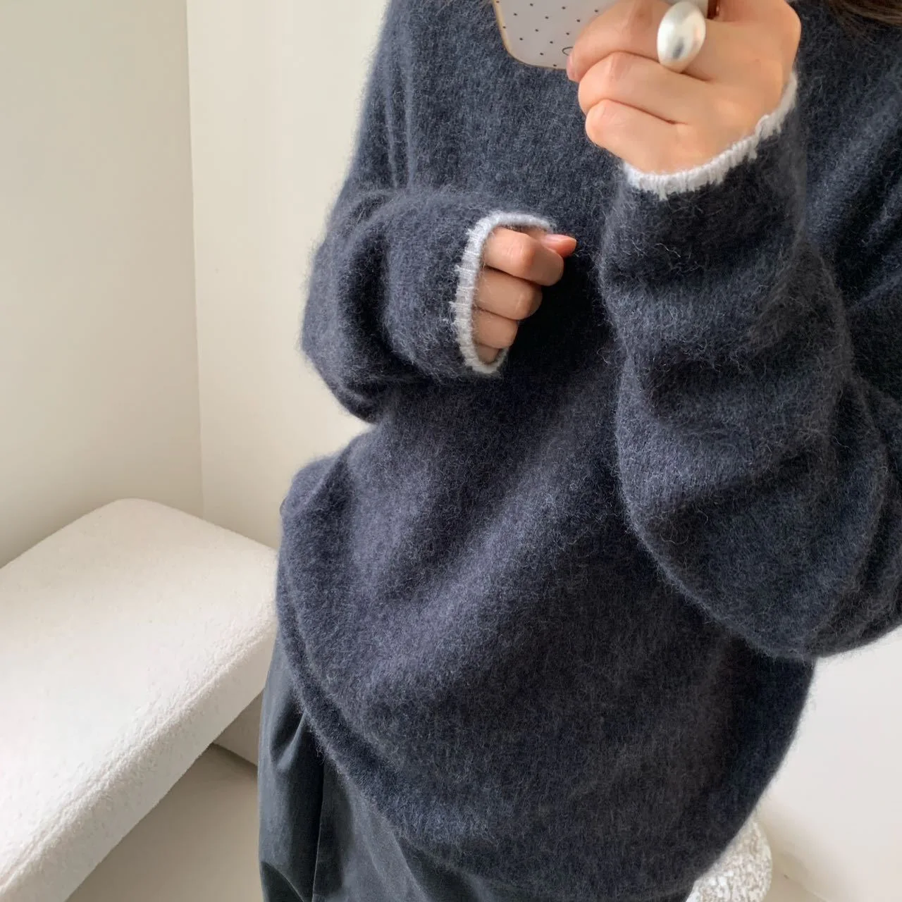 Light Luxury Mulberry Silk Cashmere Warm Round Neck Knitted Sweater Women's Clothing Autumn And Winter New Contrasting Colors