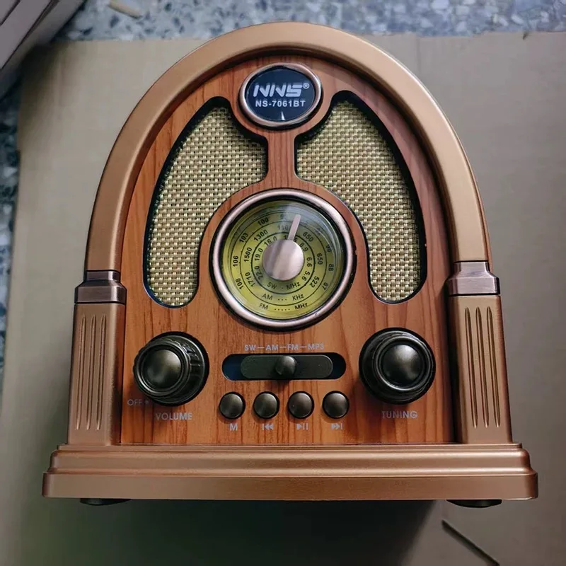

Retro-style desktop radio with FM, AM, SW, Bluetooth, and card slot functions.
