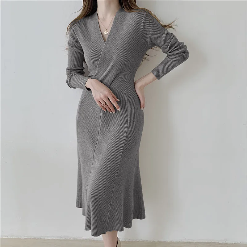 

Knitting Midi Dress for Women 2023 New Fashion Autumn Winter Slim Black Dress Elegant Long Sleeve V Neck Vintage Dress