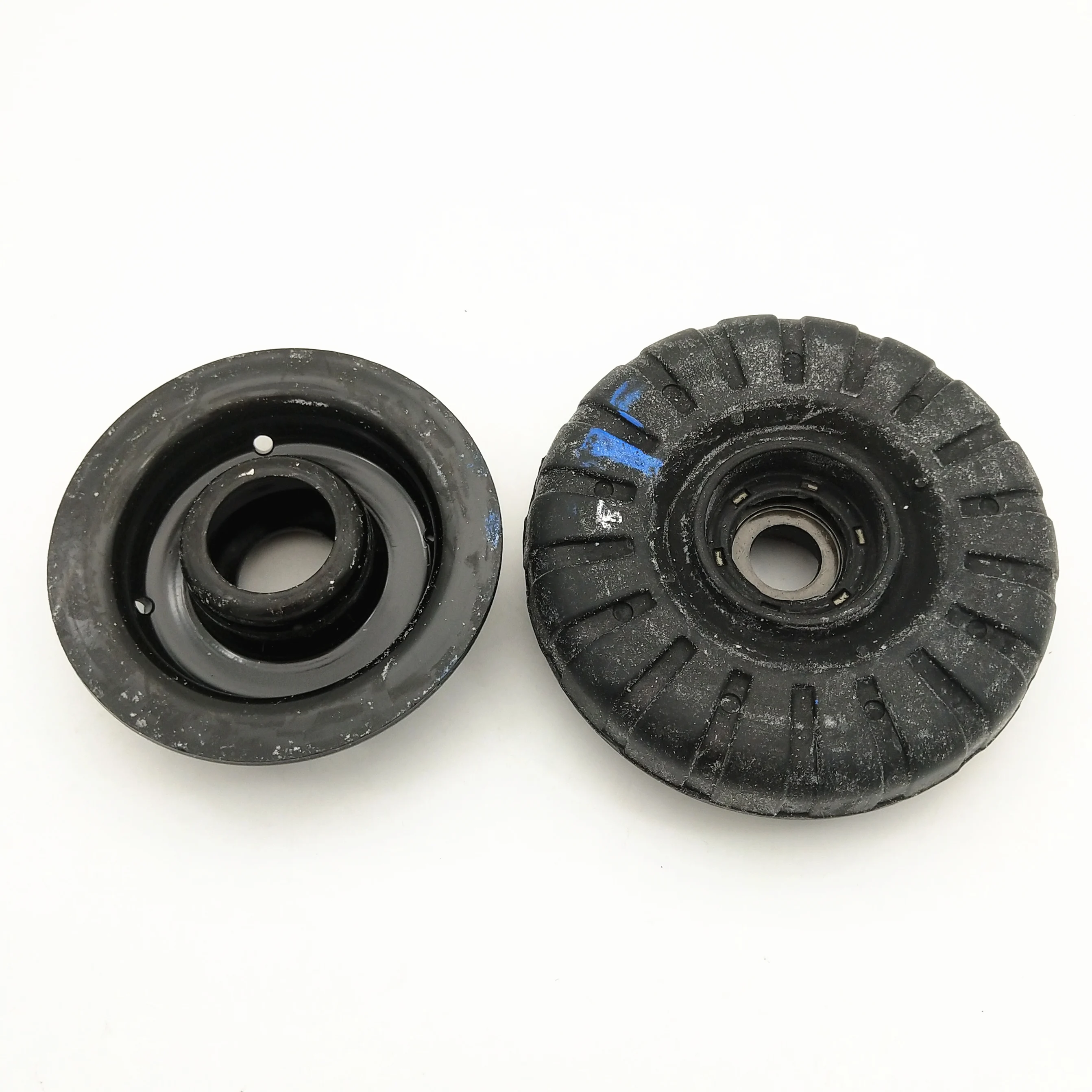 Original Front Shock Absorber Buffer Rubber With Base For  Sonic Aveo T300 2012-2019 Oem# 95227628 High Quality