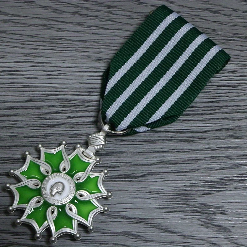 Copiez la légion européenne française des arts et des lettres, insigne de niveau chevalier, niveau d'officier, médaille de Contribution exceptionnelle