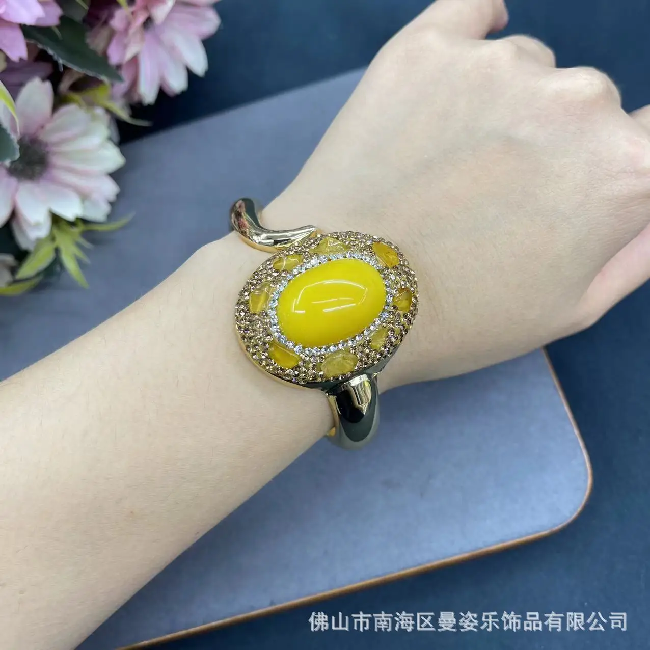 DIY accessories New beeswax bracelet inlaid with natural citrine color retention bracelet New Chinese national jewelry original
